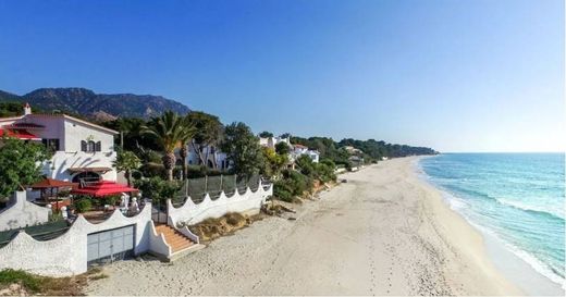 Villa in Cagliari, Provincia di Cagliari