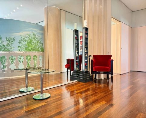 Apartment in Milan, Lombardy