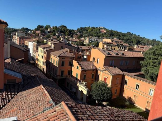 Attico a Bologna, Emilia-Romagna