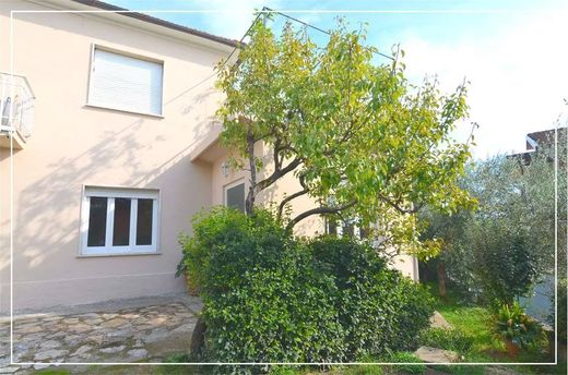 Villa in Monsummano Terme, Provincia di Pistoia