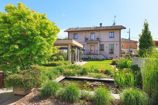 Villa en Gropello Cairoli, Pavía