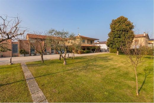 빌라 / Vazzola, Provincia di Treviso