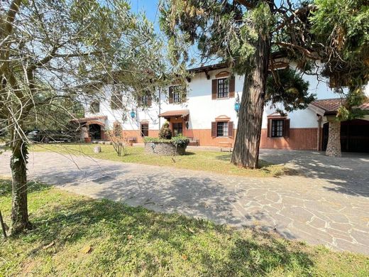 Villa in Legnano, Mailand