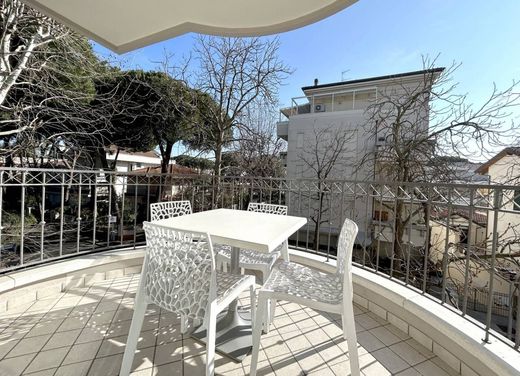 Apartment / Etagenwohnung in Riccione, Provincia di Rimini