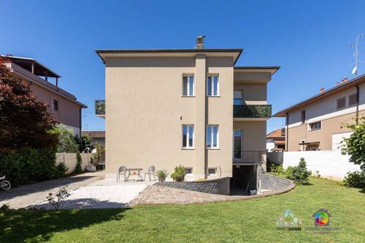 Villa - Biassono, Provincia di Monza e della Brianza