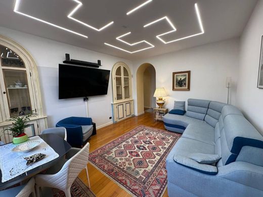 Appartamento a Torino, Provincia di Torino