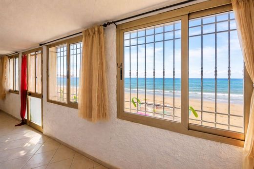 Villa Follonica, Grosseto ilçesinde