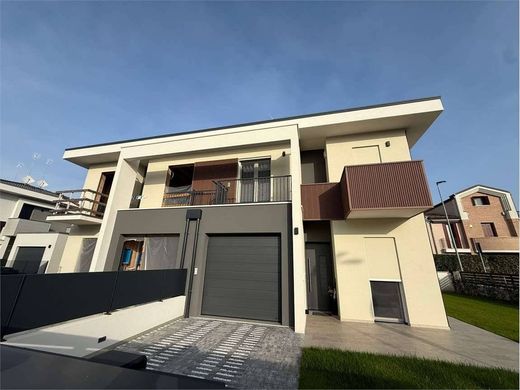 Villa in Ferrara, Provincia di Ferrara