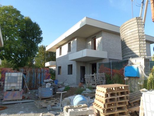 Villa en Barlassina, Provincia di Monza e della Brianza