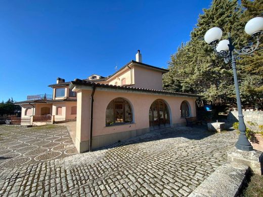 Villa - Oratino, Provincia di Campobasso