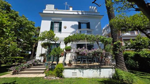 Villa in Anzio, Rome