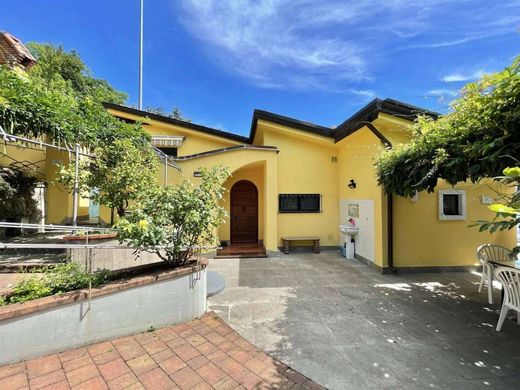 Villa in Fosdinovo, Provincia di Massa-Carrara