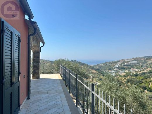 Luxe woning in Terzorio, Provincia di Imperia