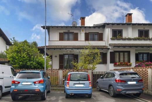 Reihenhaus in Assago, Mailand