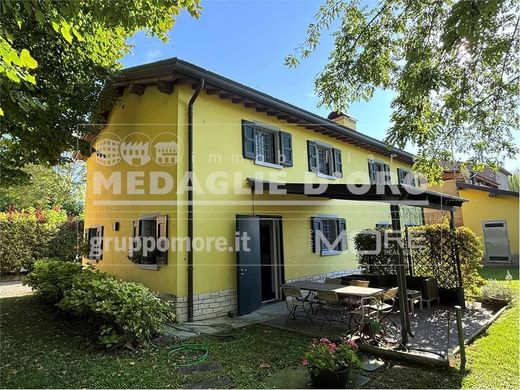 Villa in Modena, Provincia di Modena