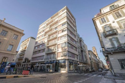 Apartment / Etagenwohnung in Turin, Piemont