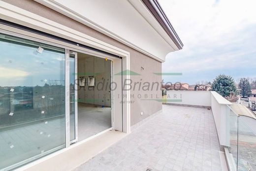 Penthouse in Carate Brianza, Provincia di Monza e della Brianza