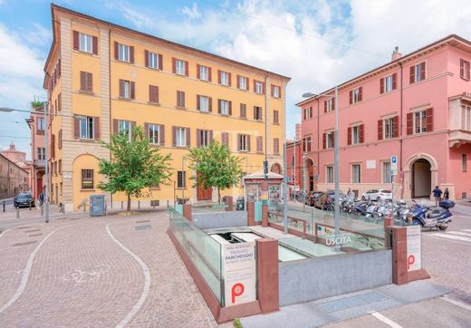 Penthouse w Bolonia, Bologna