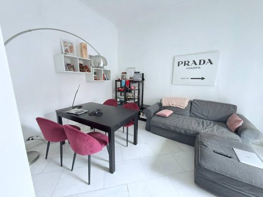 Apartment / Etagenwohnung in Mailand, Lombardei
