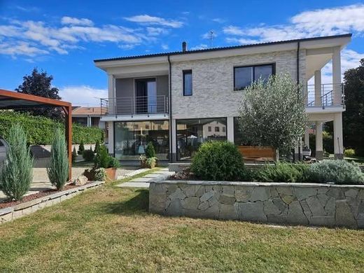 Villa in Acqui Terme, Provincia di Alessandria