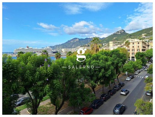 Apartamento - Salerno, Provincia di Salerno