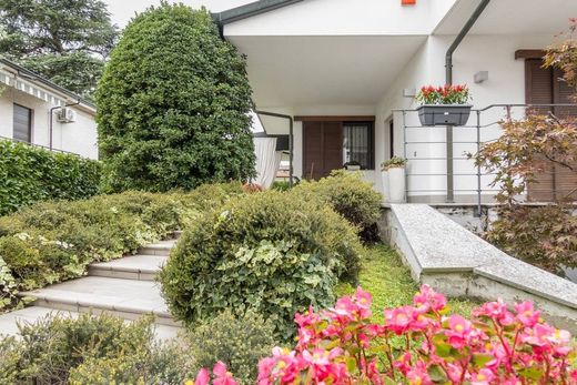 빌라 / Paderno Dugnano, Città metropolitana di Milano