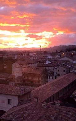 Attico a Bassano del Grappa, Vicenza