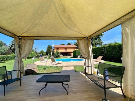 Villa Fiano Romano, Roma