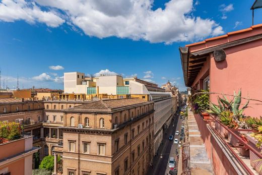 Penthouse Roma, Lazio bölgesinde