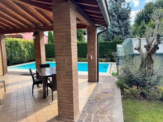 Villa in Parma, Provincia di Parma