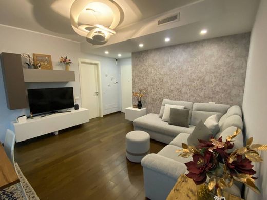 ミラノ, Città metropolitana di Milanoのアパートメント