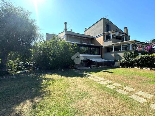 ‏וילה ב  רומא, Lazio