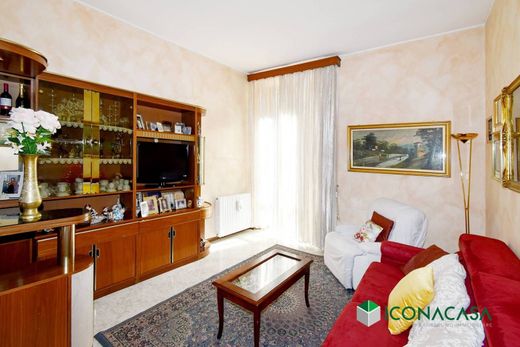 Apartment in Milan, Lombardy