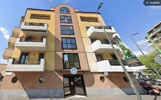 Apartment / Etagenwohnung in Mailand, Lombardei