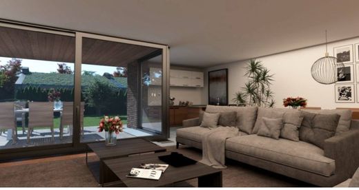 Villa in Tavernerio, Provincia di Como