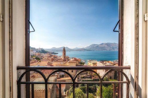 아파트 / Gaeta, Provincia di Latina