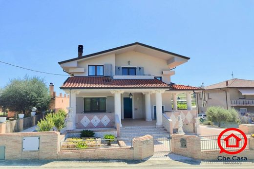 Villa in Cesena, Provincia di Forlì-Cesena