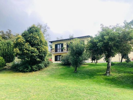 Villa in Gavardo-Sopraponte, Provincia di Brescia