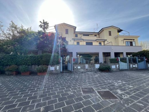 Villa in Nettuno, Rome