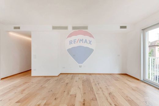 阁楼  Cesena, 弗利省