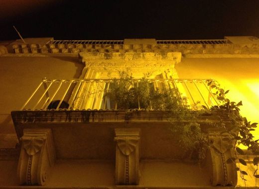 Luxury home in Syracuse, Sicily