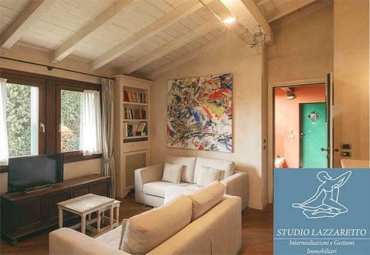 Вилла, Soiano, Provincia di Brescia