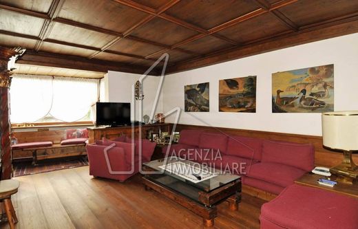 Piso / Apartamento en Cortina d'Ampezzo, Provincia di Belluno