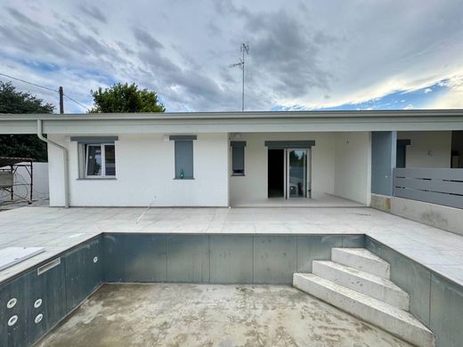 Вилла, Castelfranco Emilia, Provincia di Modena