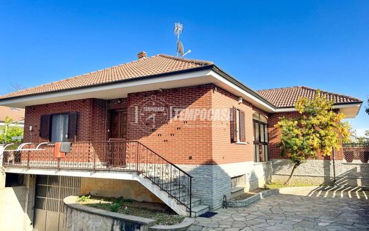Villa in Bruino, Turin