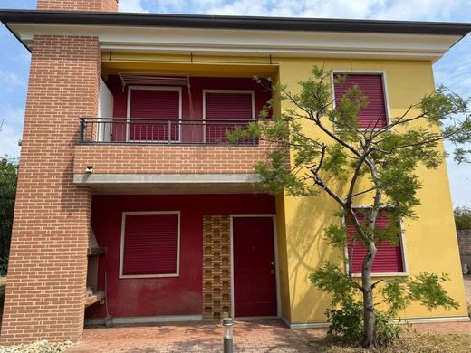 Villa Dueville, Vicenza ilçesinde