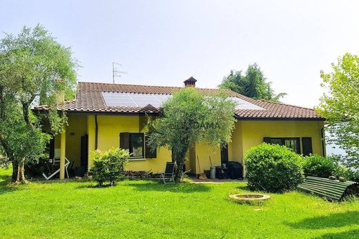 Villa in Collebeato, Provincia di Brescia
