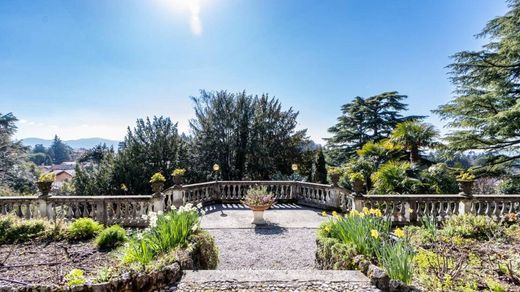 Villa in Longone al Segrino, Provincia di Como