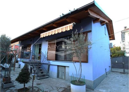 Luxury home in Orbassano, Turin