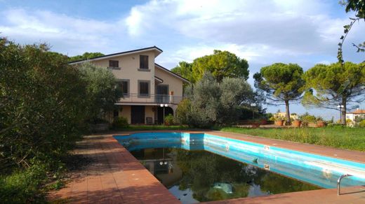 Villa Sant'Elpidio a Mare, Fermo ilçesinde